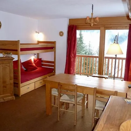 בית נופש Large Meribel Three Valleys